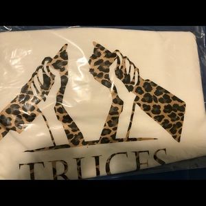 Golden black truces merchandise come crop